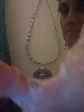 Snapshot of BusyB1983 chatting on 1, 4, 2026 BusyB1983 online show from 1, 4, 2026