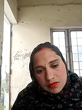 Snapshot of Cute-karisma1234 chatting on 5, 2, 2026 Cute-karisma1234 online show from 5, 2, 2026