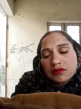 Snapshot of Cute-karisma1234 chatting on 7, 2, 2026 Cute-karisma1234 online show from 7, 2, 2026