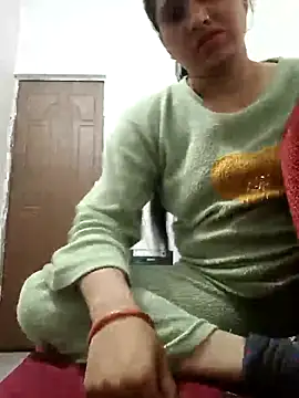 Snapshot of Cute-karisma1234 chatting on 8, 2, 2026 Cute-karisma1234 online show from 8, 2, 2026