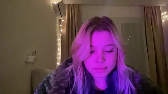 Lulu Di online show from 5, 3, 2026