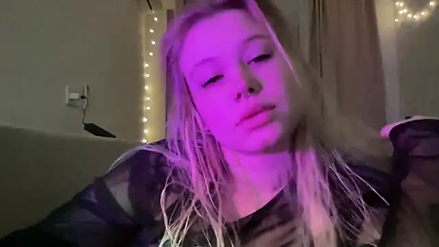 Lulu Di online show from 2, 4, 2026