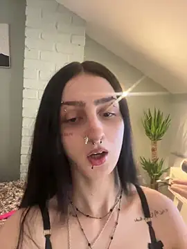 bellaxlauren online show from 24, 3, 2026