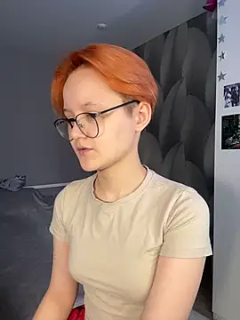 LuunaDorean online show from 22, 2, 2026