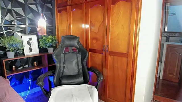 liia marin online show from 1, 4, 2026