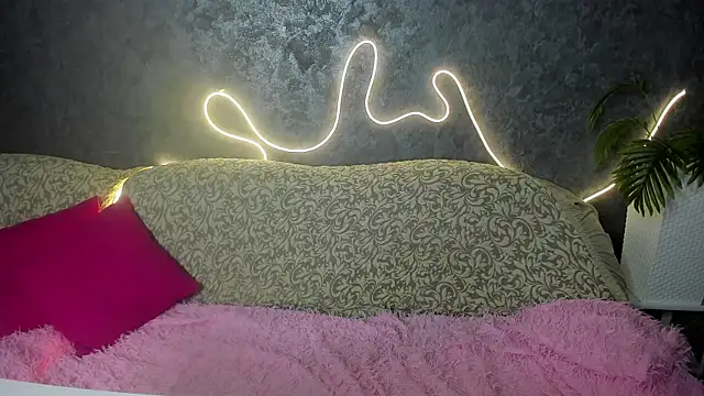 Dream Olivia online show from 20, 5, 2026