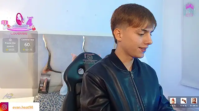 EVAN TAY online show from 25, 3, 2026