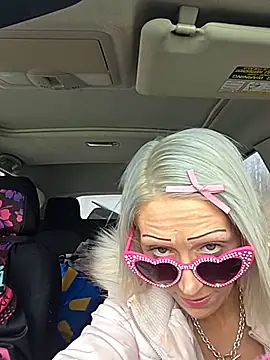 Snapshot of BeautifulFire23 chatting on 8, 2, 2026 BeautifulFire23 online show from 8, 2, 2026