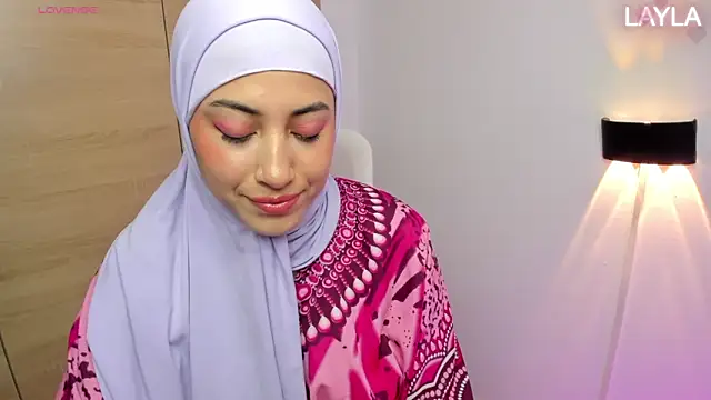 LAY LA  online show from 11, 2, 2026