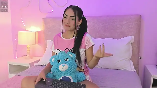 Snapshot of silkSigh149 chatting on 3, 2, 2026 silkSigh149 online show from 3, 2, 2026