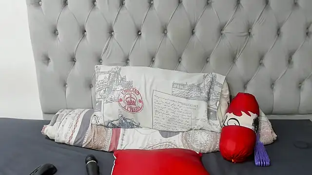 Snapshot of DarkBubble09 chatting on 20, 2, 2026 DarkBubble09 online show from 20, 2, 2026