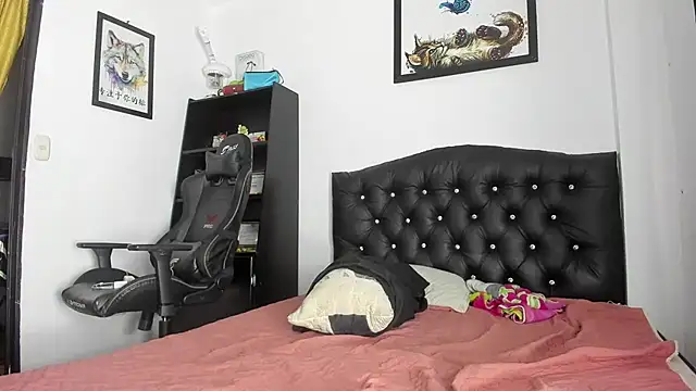 Snapshot of antonella__max chatting on 15, 5, 2026 antonella max online show from 15, 5, 2026