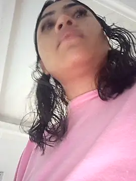 Layla em online show from 13, 2, 2026