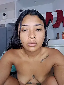 Layla em online show from 15, 2, 2026