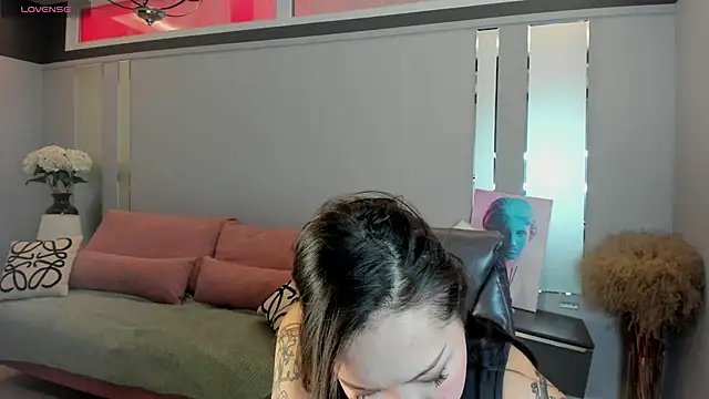 ElinaMotion online show from 1, 2, 2026