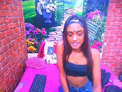 Snapshot of IndianPretty14u2Luv chatting on 15, 6, 2026 IndianPretty14u2Luv online show from 15, 6, 2026