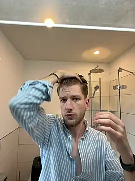 YoungSkinnyBoy20 online show from 14, 3, 2026