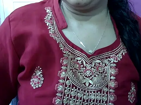 Cute Aliyaa online show from 27, 3, 2026