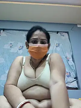 Snapshot of diyam4002 chatting on 18, 2, 2026 diyam4002 online show from 18, 2, 2026