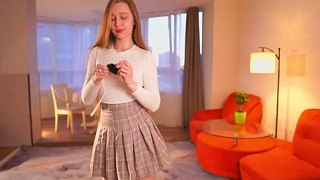 SharaNewbern online show from 24, 3, 2026