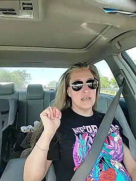 Sunflower0025 online show from 9, 4, 2026