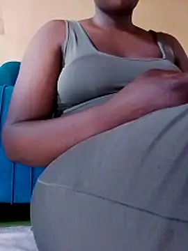 Snapshot of Charodine chatting on 6, 4, 2026 Charodine online show from 6, 4, 2026