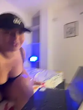 Snapshot of Kira_Spiicy chatting on 21, 2, 2026 Kira Spiicy online show from 21, 2, 2026