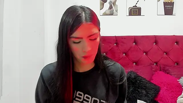 Isabella Moon9 online show from 10, 2, 2026