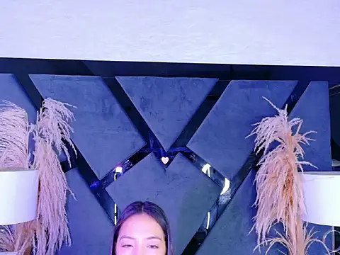 Snapshot of KylieWhitee chatting on 19, 2, 2026 KylieWhitee online show from 19, 2, 2026