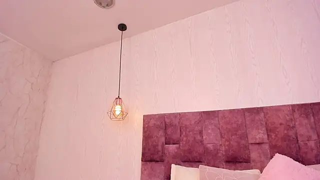 AlanaaHell online show from 16, 4, 2026