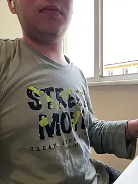 Snapshot of Ateslipanter31 chatting on 18, 2, 2026 Ateslipanter31 online show from 18, 2, 2026