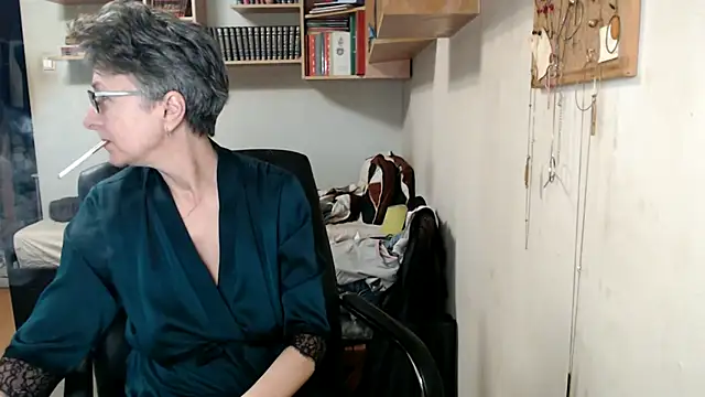 katemodel online show from 31, 10, 2025