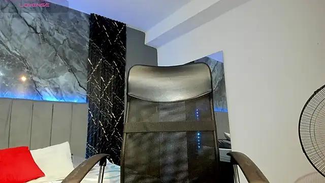 milo cruz  online show from 13, 2, 2026