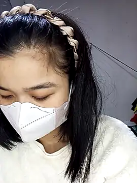 Daisy-lusia2026 online show from 3, 2, 2026