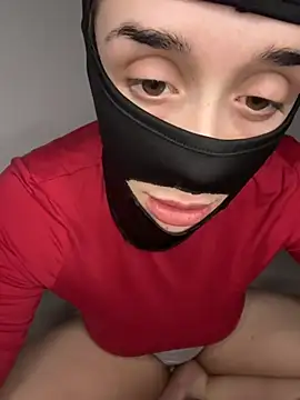 Mishelxxx2 online show from 7, 2, 2026