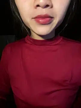 Snapshot of uyensexy chatting on 4, 3, 2026 uyensexy online show from 4, 3, 2026