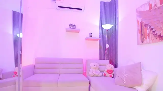 Snapshot of TAHIELA_ chatting on 21, 2, 2026 TAHIELA online show from 21, 2, 2026