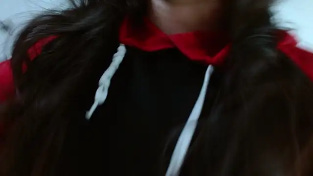 ElaMurray02 online show from 5, 2, 2026