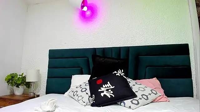 Dahliablack online show from 26, 3, 2026