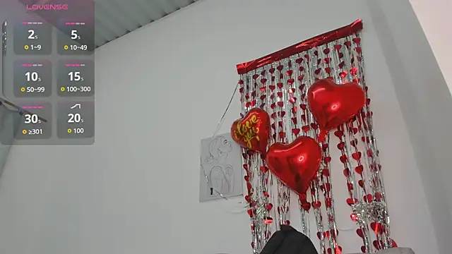 velvetluna  online show from 25, 2, 2026