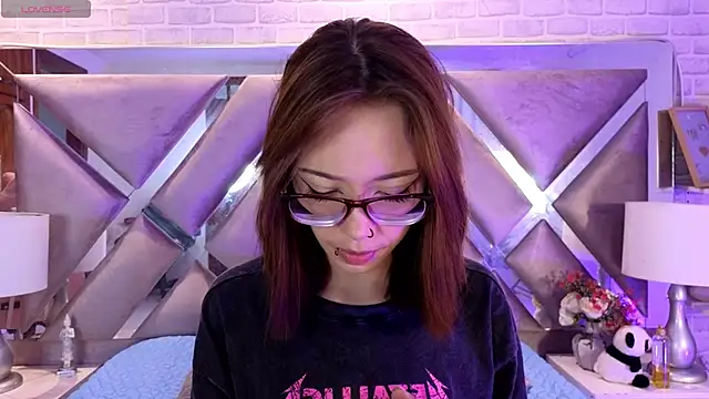 Snapshot of HarperrWest chatting on 2, 2, 2026 HarperrWest online show from 2, 2, 2026