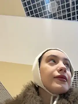 MiaTee online show from 13, 2, 2026