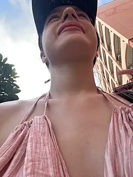 MiaTee online show from 18, 3, 2026