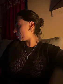 Sweetgirl44hott online show from 29, 3, 2026