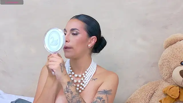 Snapshot of AndiVasquez chatting on 2, 5, 2026 AndiVasquez online show from 2, 5, 2026
