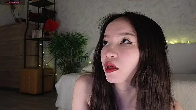 Snapshot of saya_li11 chatting on 24, 2, 2026 saya li11 online show from 24, 2, 2026