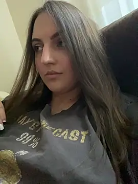 AliceDesmee online show from 13, 7, 2026