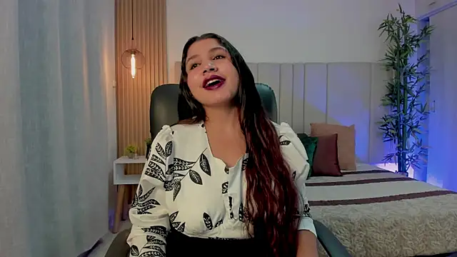 Victoria Rosee online show from 28, 4, 2026