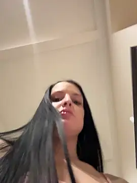 Evayra online show from 18, 4, 2026