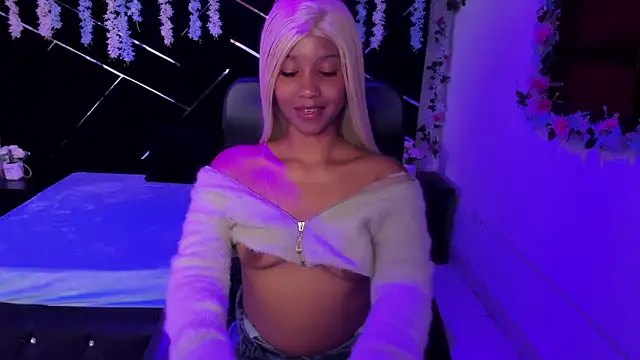 Lunaa Brunettee online show from 19, 2, 2026